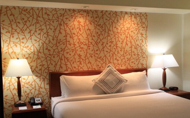 Fairfield Inn and Suites by Marriott Denton