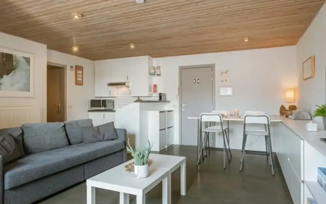 Apartment Near the Beach With Terace