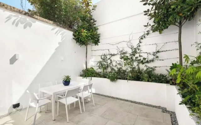 Luxury Shawfield Apartment in London