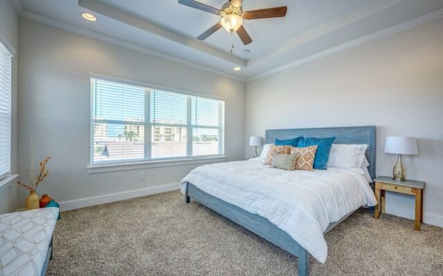Beach Escape One - Luxury Townhome