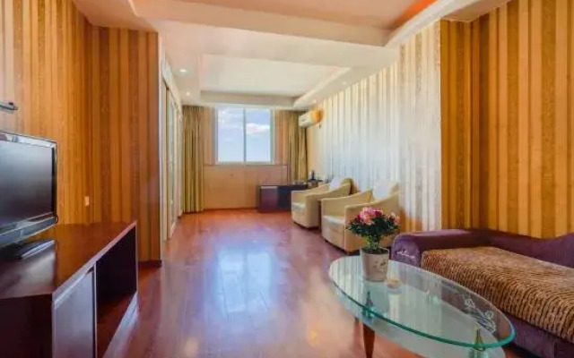 Chunhui Business Hotel