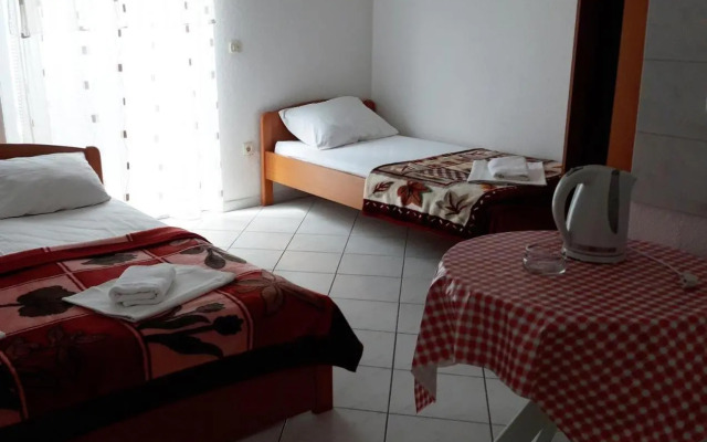 Studio Podaca 6745b