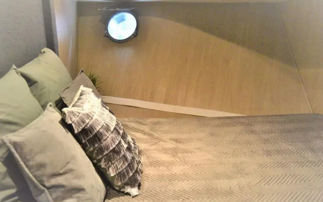 Exclusive Yacht With a Roof Terrace