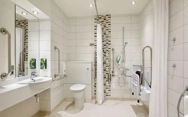 Premier Inn Milton Keynes Central Avebury Boulevard Hotel