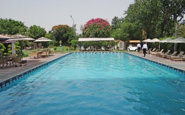 The Resort Country Club, Manesar