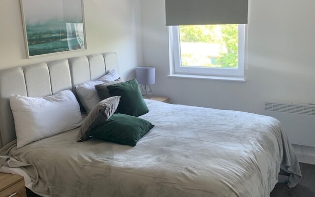 Top Floor - Serviced Apartments