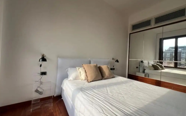Garibaldi - Bright Cozy 1 BR in the Heart of Brera