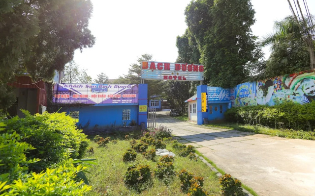 OYO 593 Bach Duong Hotel