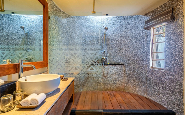 Mara River Safari Lodge