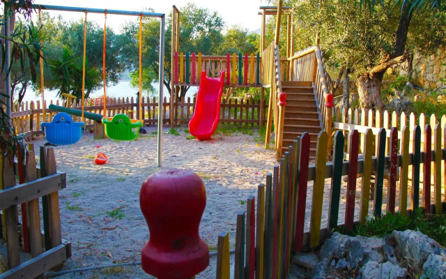 Отель Kalkan Beach Park