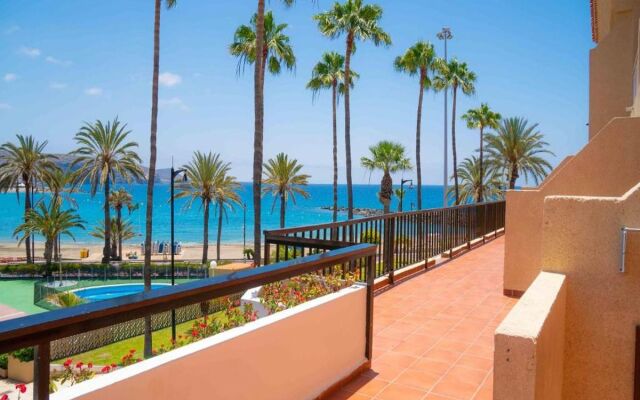 Coral Compostela Beach Hotel