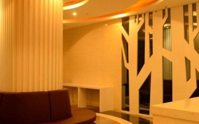 Aitingbao Garden Hotel