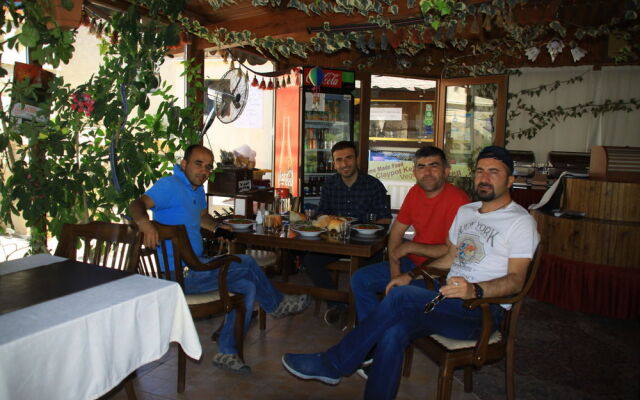 SOS Cave Hotel