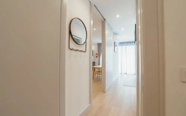 Heart OF Porto Apartment G by Vacationy