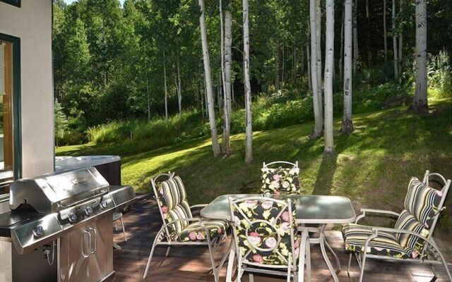 Meadow Brook Chalet
