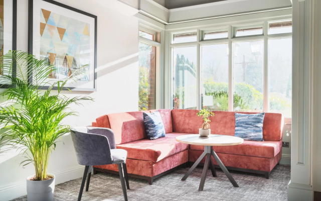 Holiday Inn Reading West by IHG