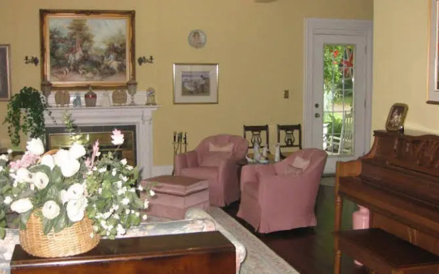 Richmond Manor Bed & Breakfast