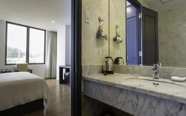 Calista Sai Gon Hotel