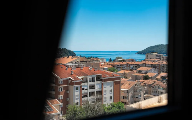 Rooftop Apartments & Rooms