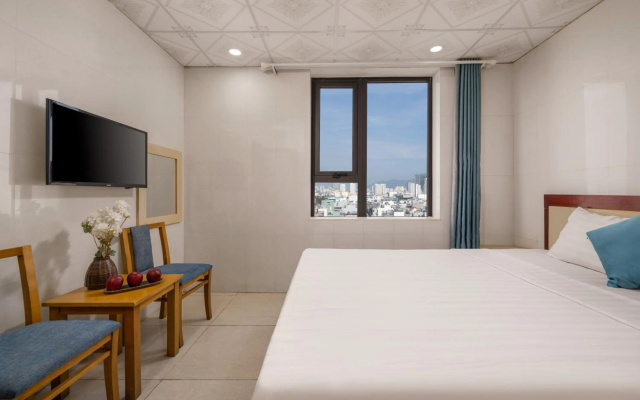 Maxhome Luxury Hotel – Guest Rooms – Da Nang