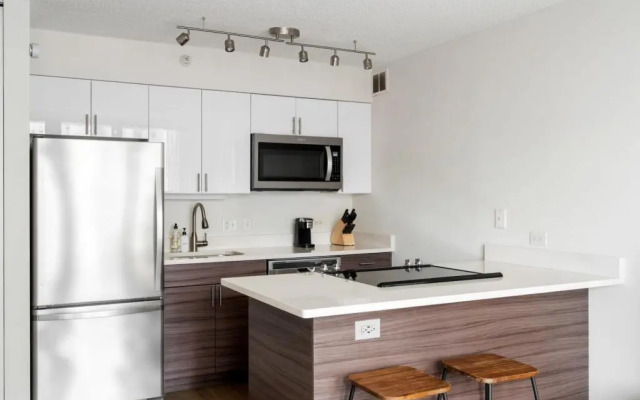 Suite Home Chicago At Coast