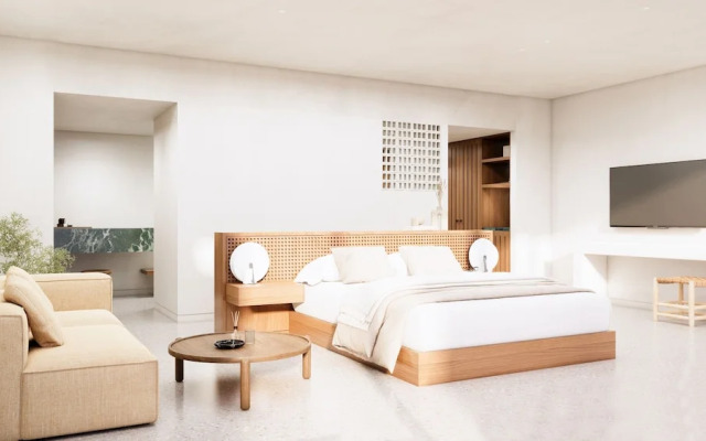 Tinos Beach Hotel & Suites