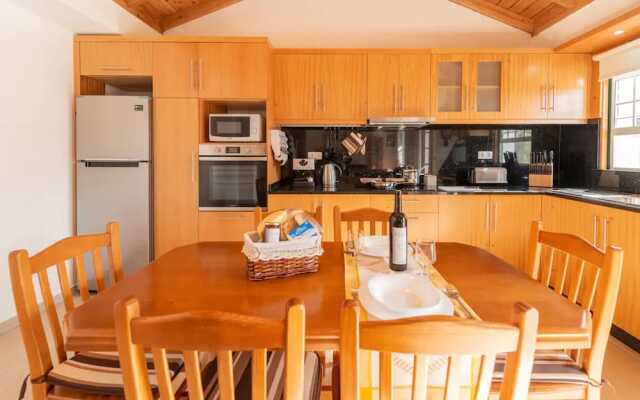 Villa Traditional, Pico by Izibookings