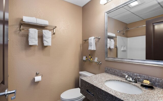 Antioch Hotel & Suites