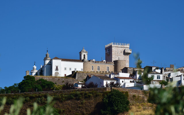 Pousada Castelo de Estremoz - Historic Hotel