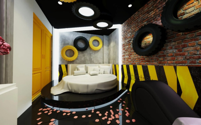 Quynh Huong Hotel