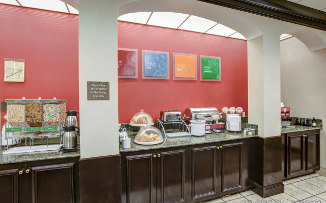 Comfort Suites At Rivergate Mall