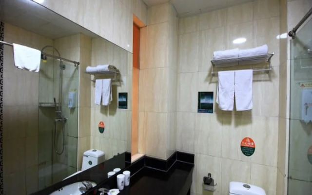Green Tree Inn Luoyang Imperial City Squ