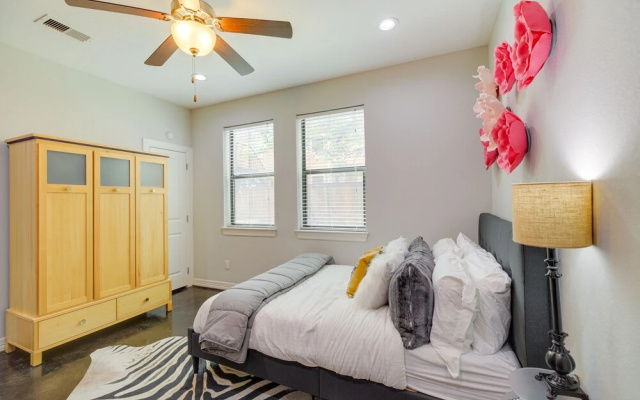 Houston Vacation Rental ~ 1 Mi to Downtown!
