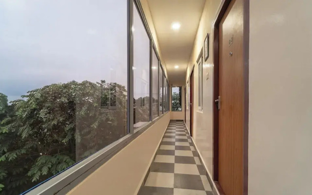 Itsy Hotels Everest Leela Residency