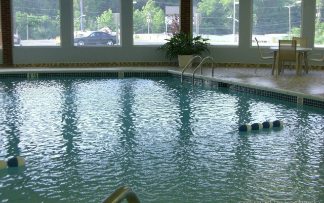 Delta Hotels Huntington Mall