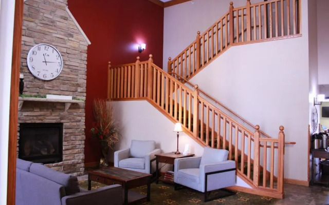 Canby Inn And Suites