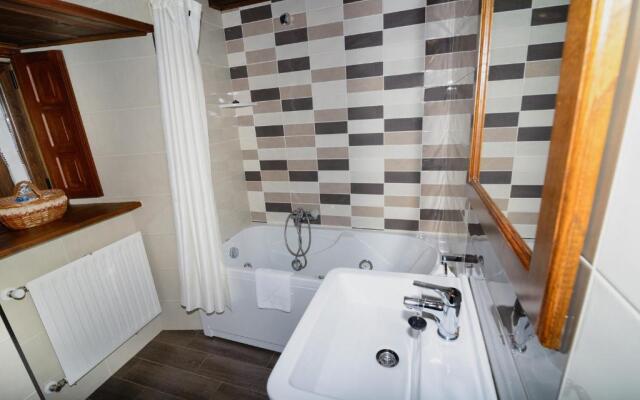 Apartamentos Rurales Casa Riveras