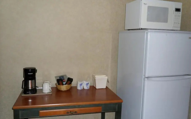 Lakeview Inns & Suites - Hinton