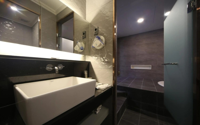 Bestie Hotel