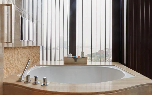 Mandarin Oriental Pudong, Shanghai