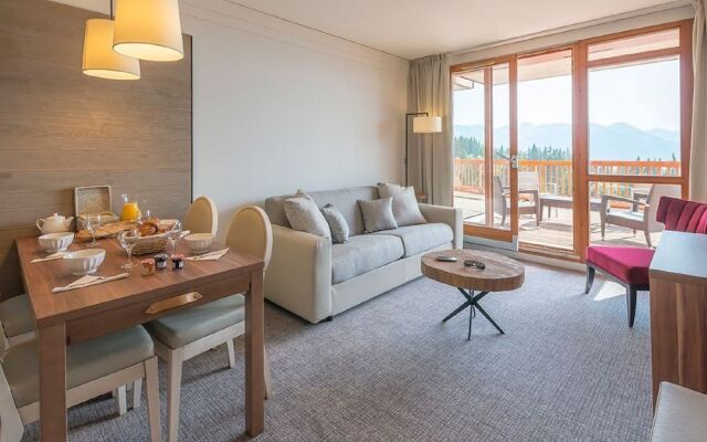 Luxury apartment with Wi-Fi in large ski area Paradiski
