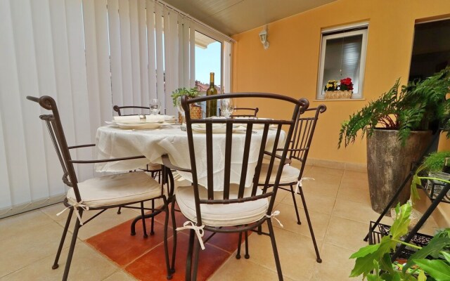 Sunshine Apartment Doda