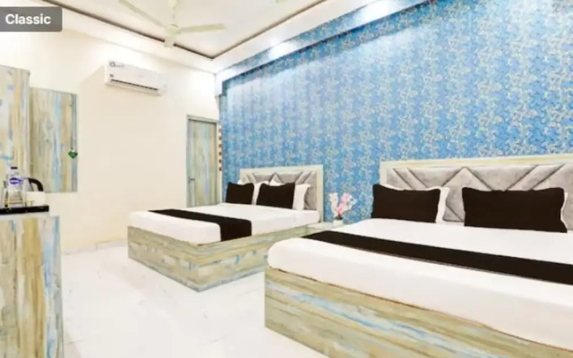 Goroomgo Vrrinda Home Stay Varanasi