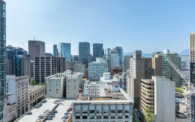 Delta Hotels by Marriott Vancouver Downtown Suites