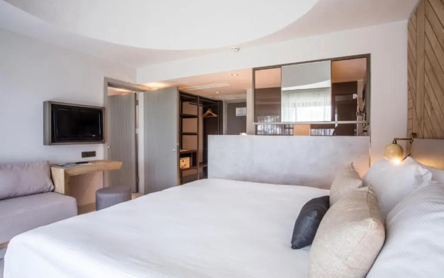 Paloma Paradise Beach Resort