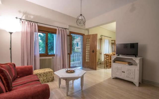 Kerasia'S Country House