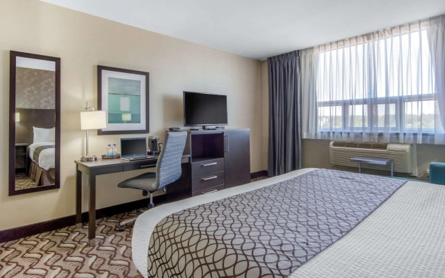 Clarion Hotel