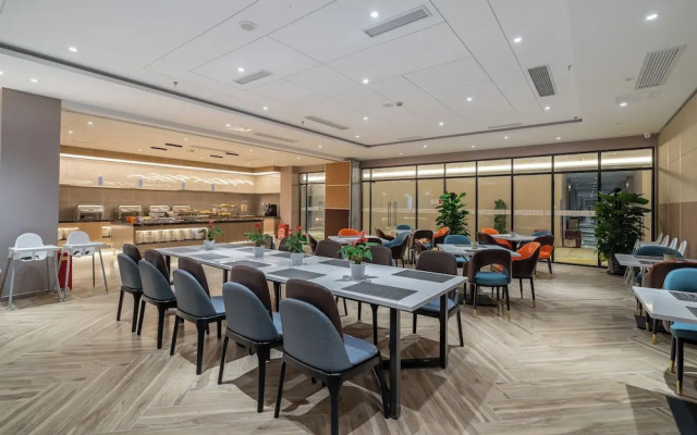 Shanghai Rezen Select Hotel