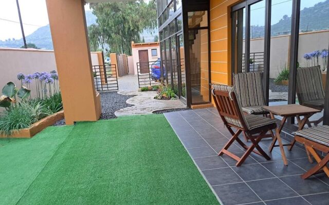 Jate Guest House