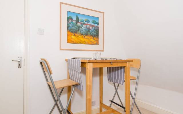 Central Richmond Studio